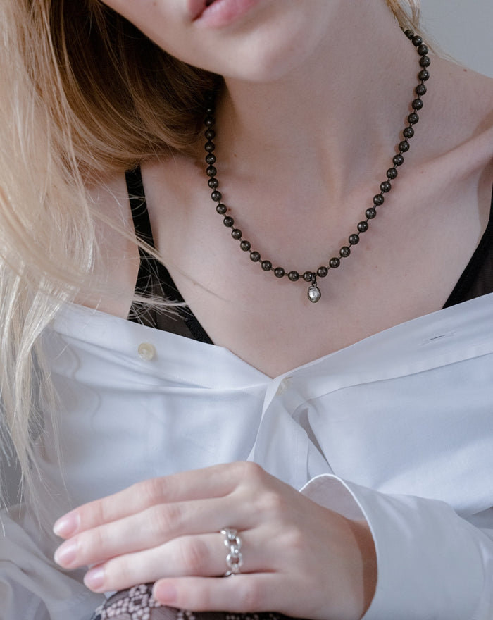 ASTRID CRYSTAL NECKLACE GUNMETAL